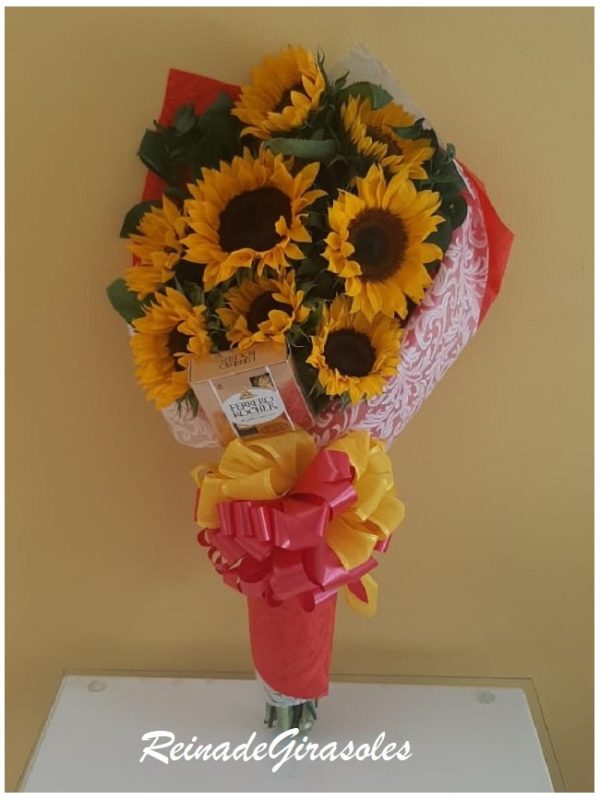 Bouquet x 8 Girasoles + Chocolates Ferrero x 4