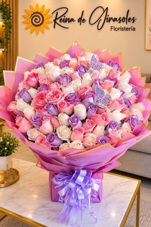 RAMO NUEVA TENDENCIA 26  CON 100 ROSAS